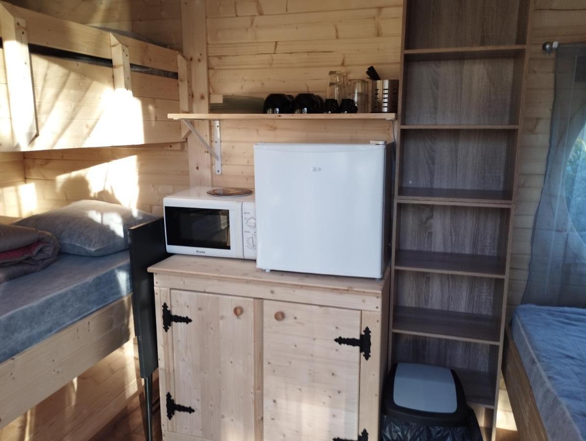 Camping Des Ribieres Confolens Eksteriør billede