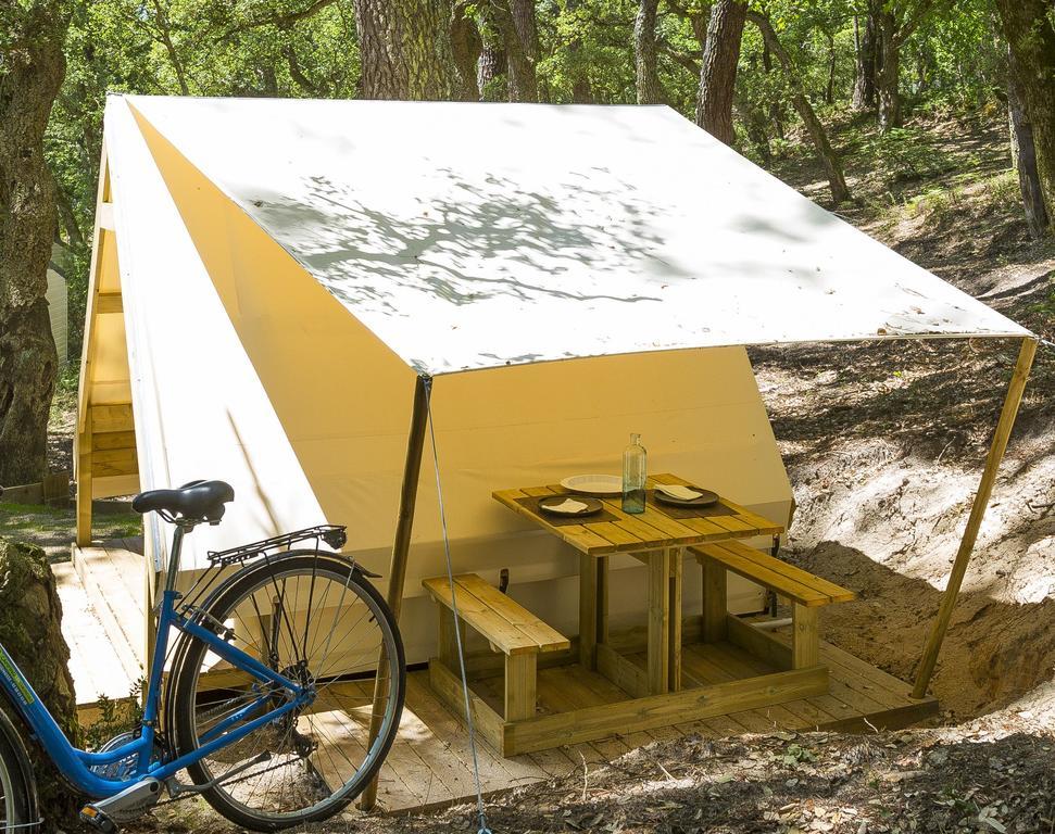 Camping Des Ribieres Confolens Eksteriør billede